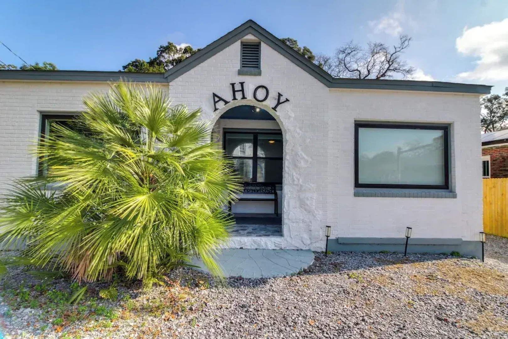 5 Mi to Dtwn: Bright Home w/ Yard in Pensacola!