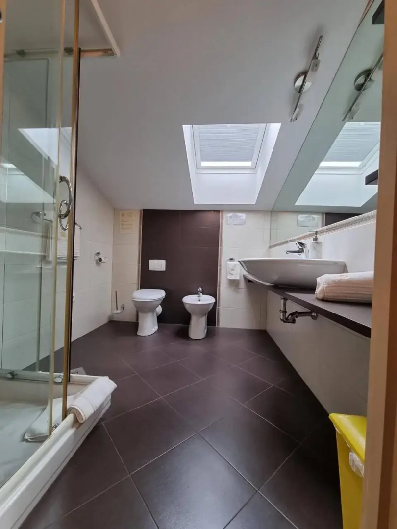 Apartment and Rooms HISA SONCA