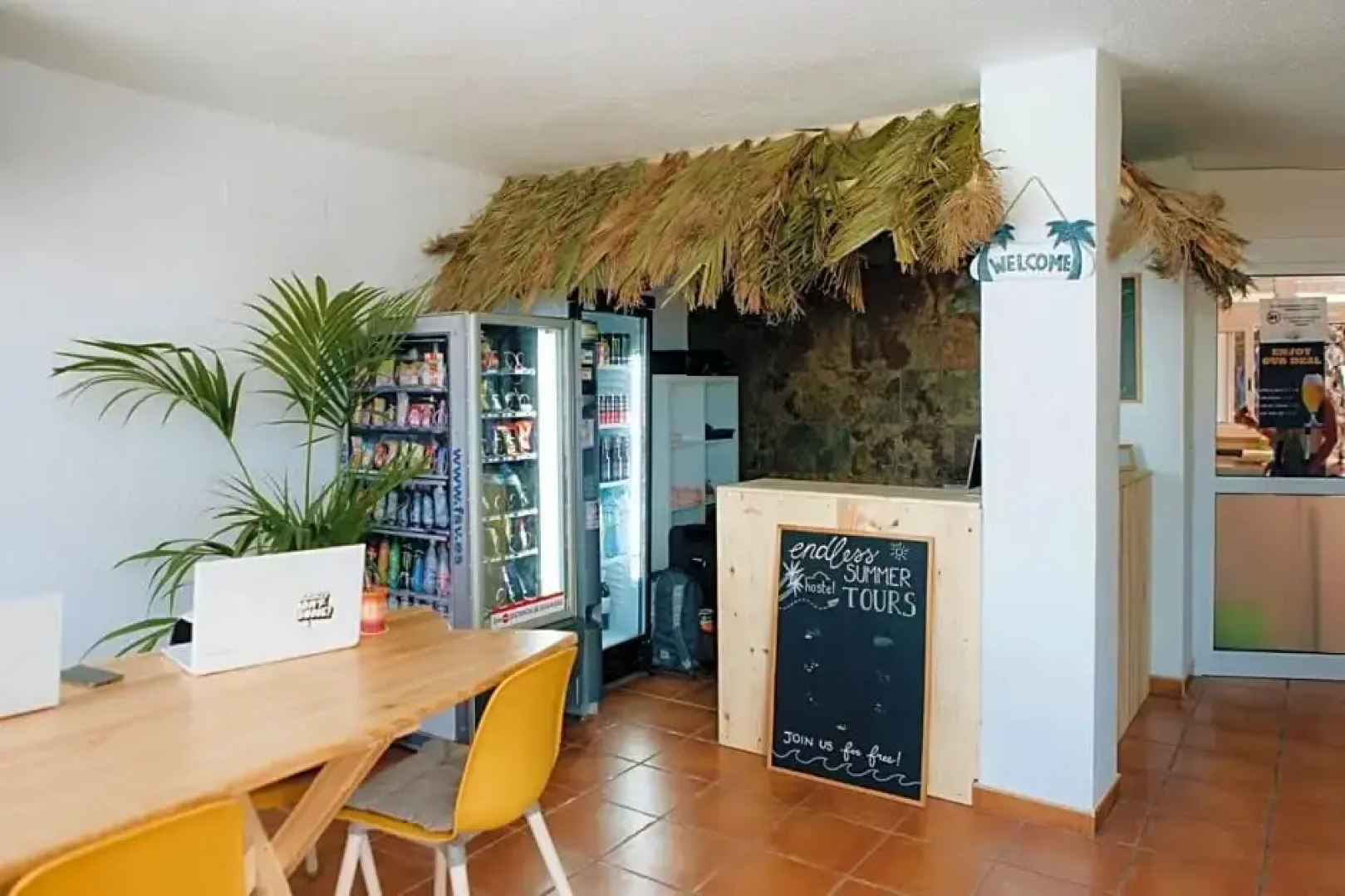 Endless Summer Hostel - Adults Only