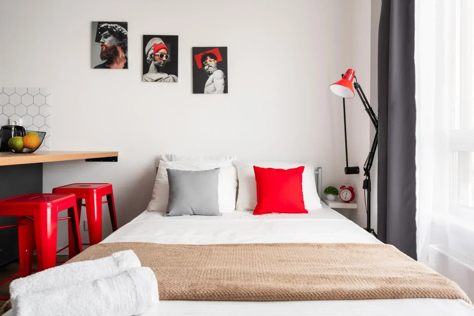 Sunmarine apartments (Санмарин апартментс) на улице Малая Очаковская 4а к2