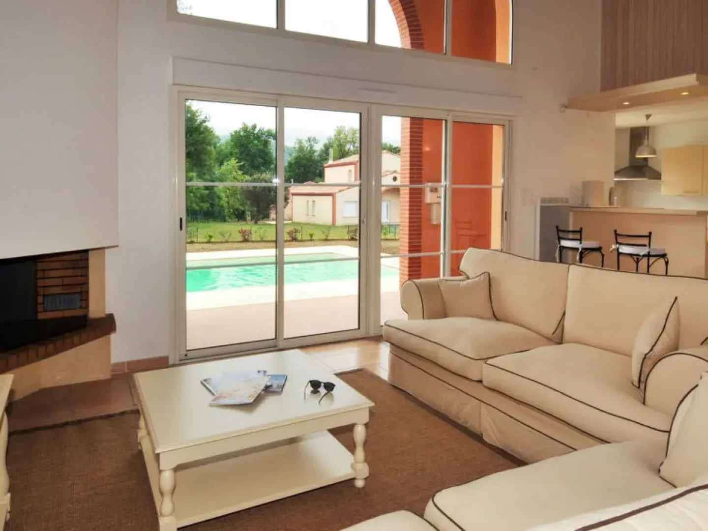 Domaine Royal Green (MZA101)