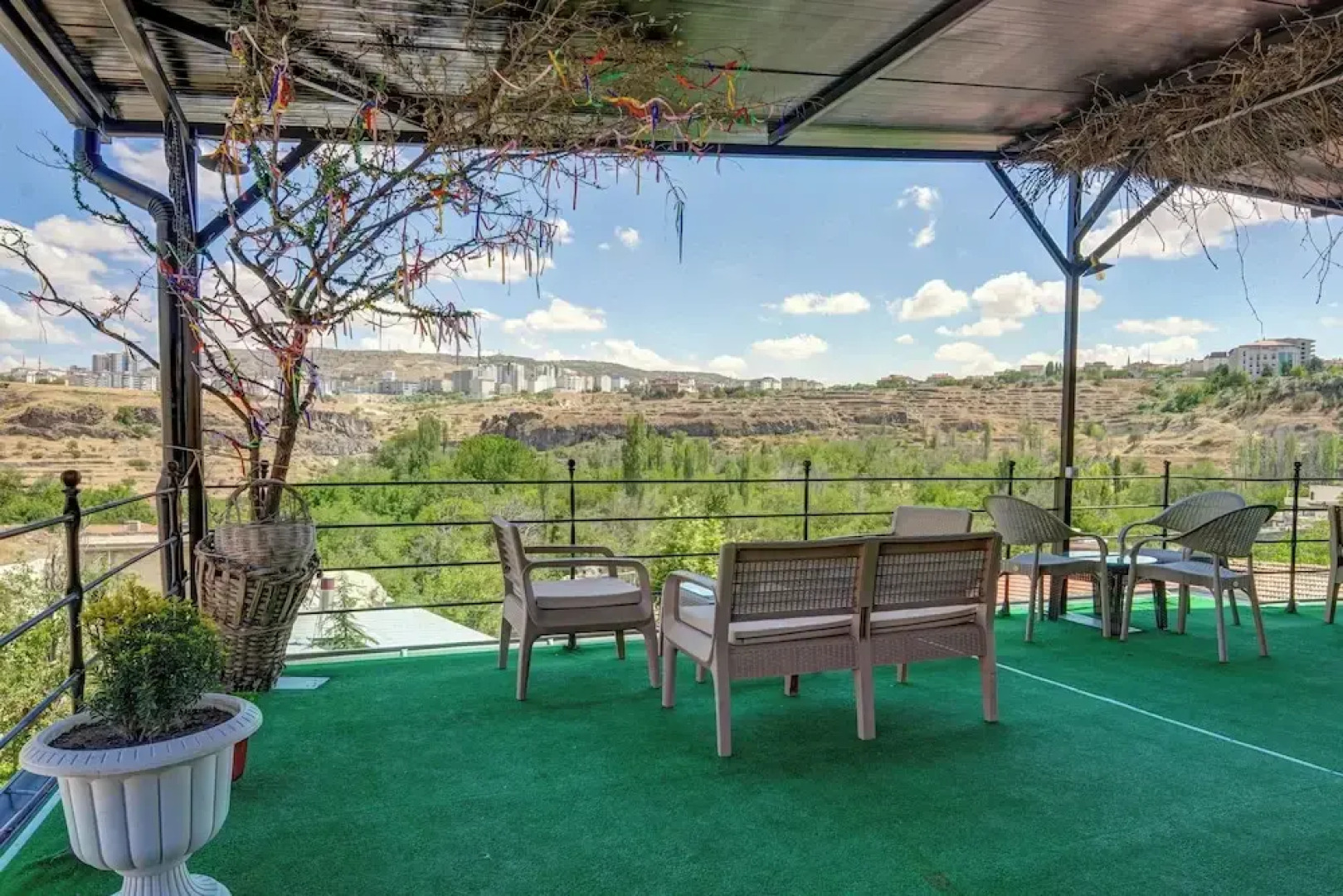 Nar-I Ask Cave Hotel