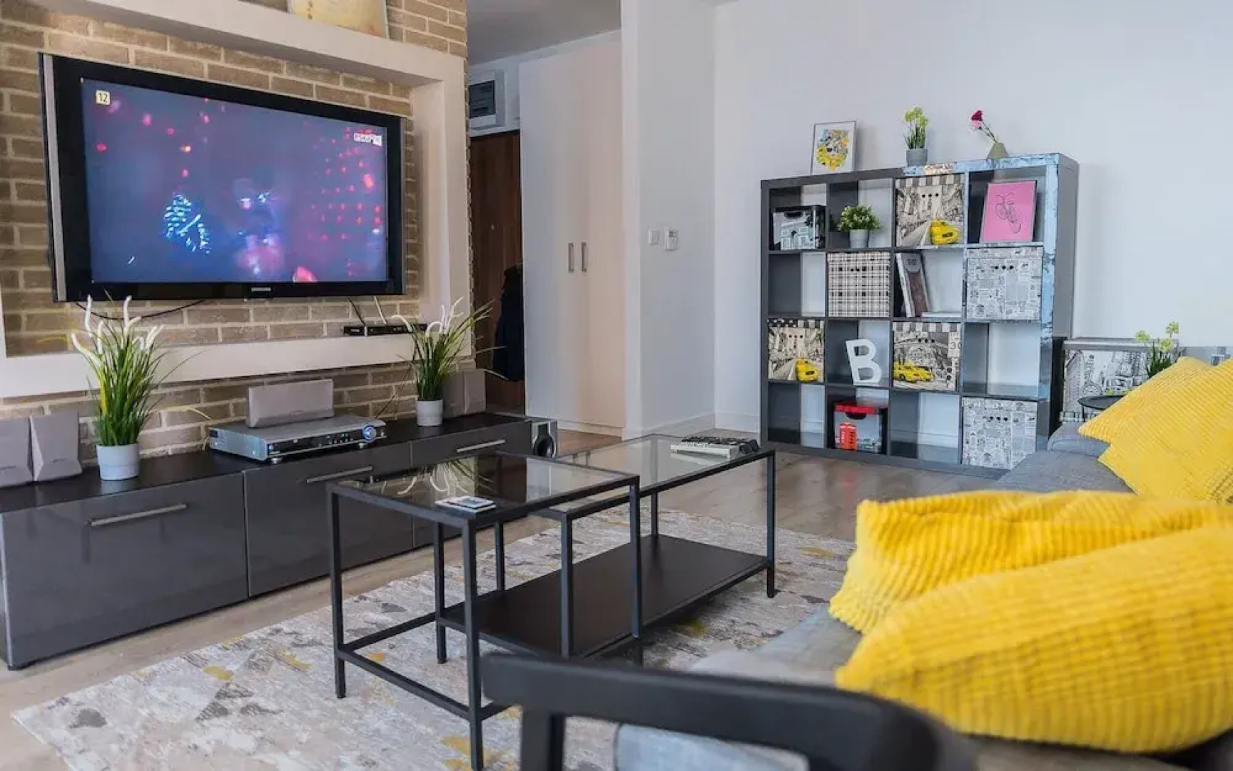 Easy Rent Nieruchomości - Cute 37