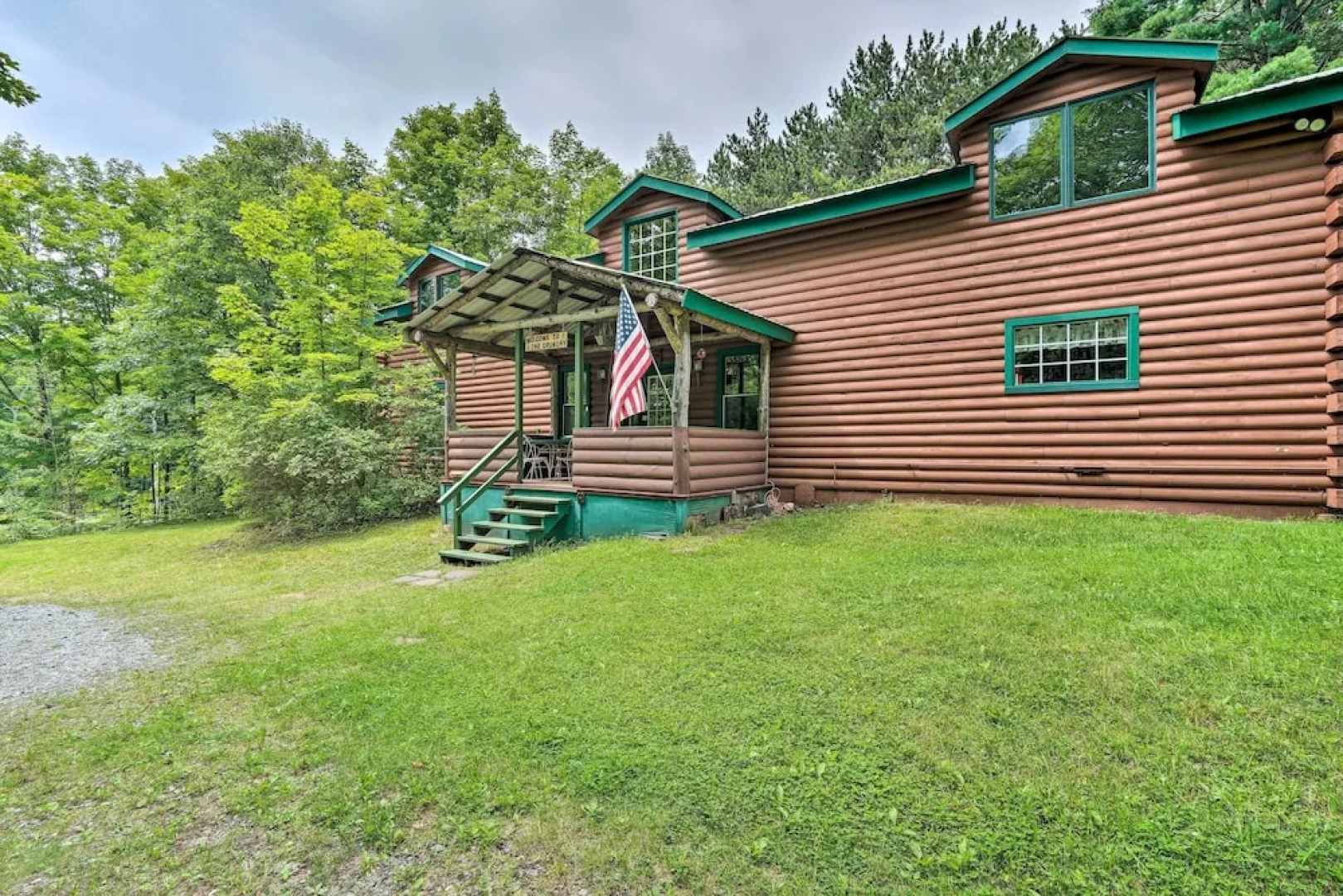 Spacious Mtn Cabin on 7 Private Acres in Athol!