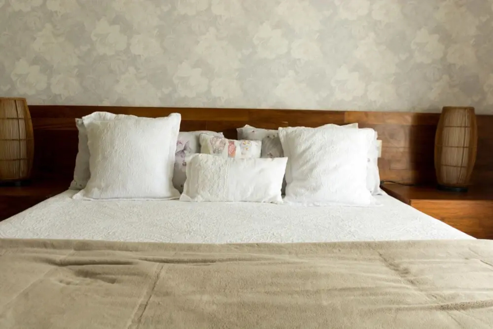 Casa Caleta, Surrounded by Nature, Ideal for Large Groups