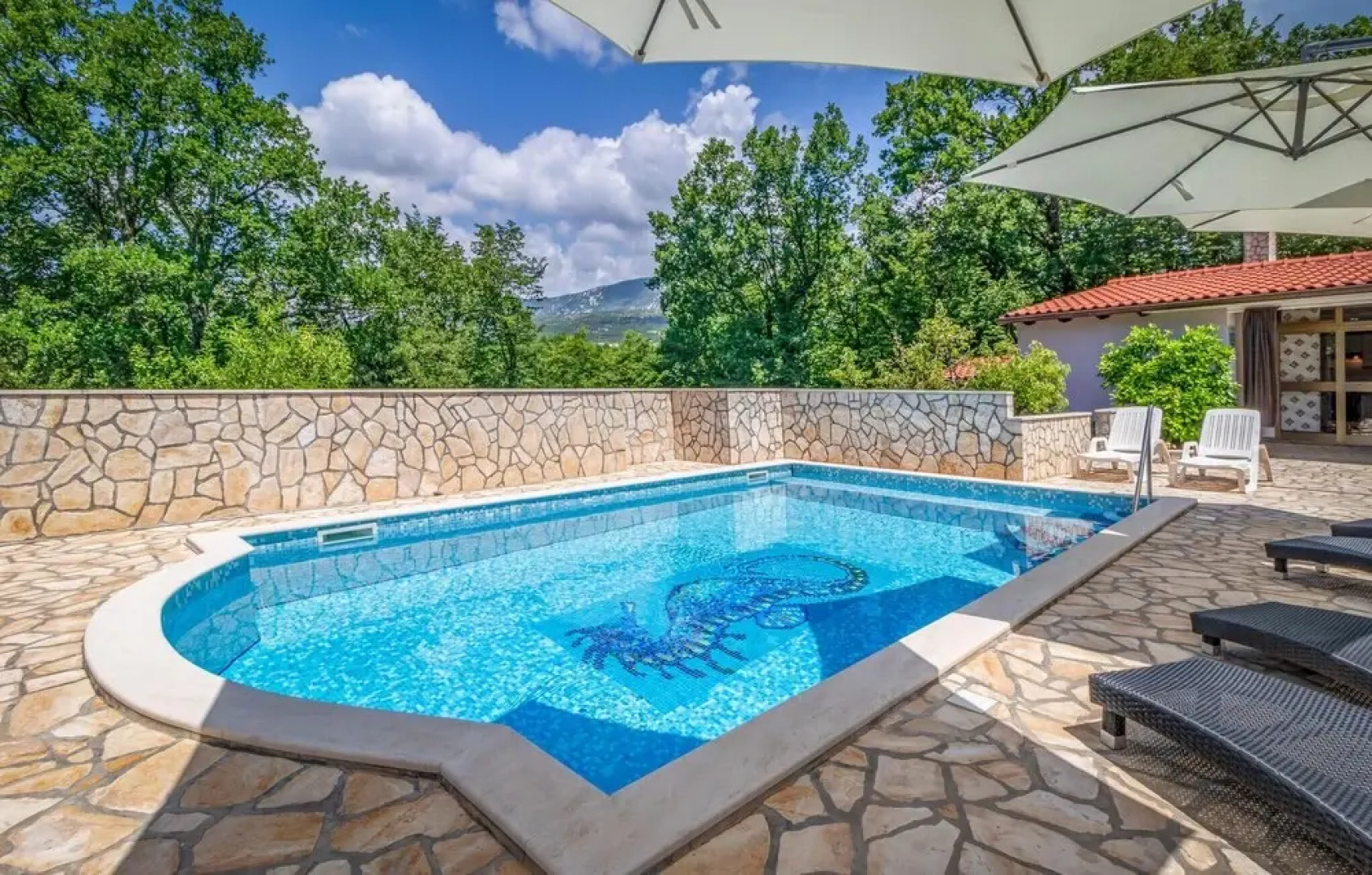 Amazing Home in Jadranovo With Wifi and 2 Bedrooms