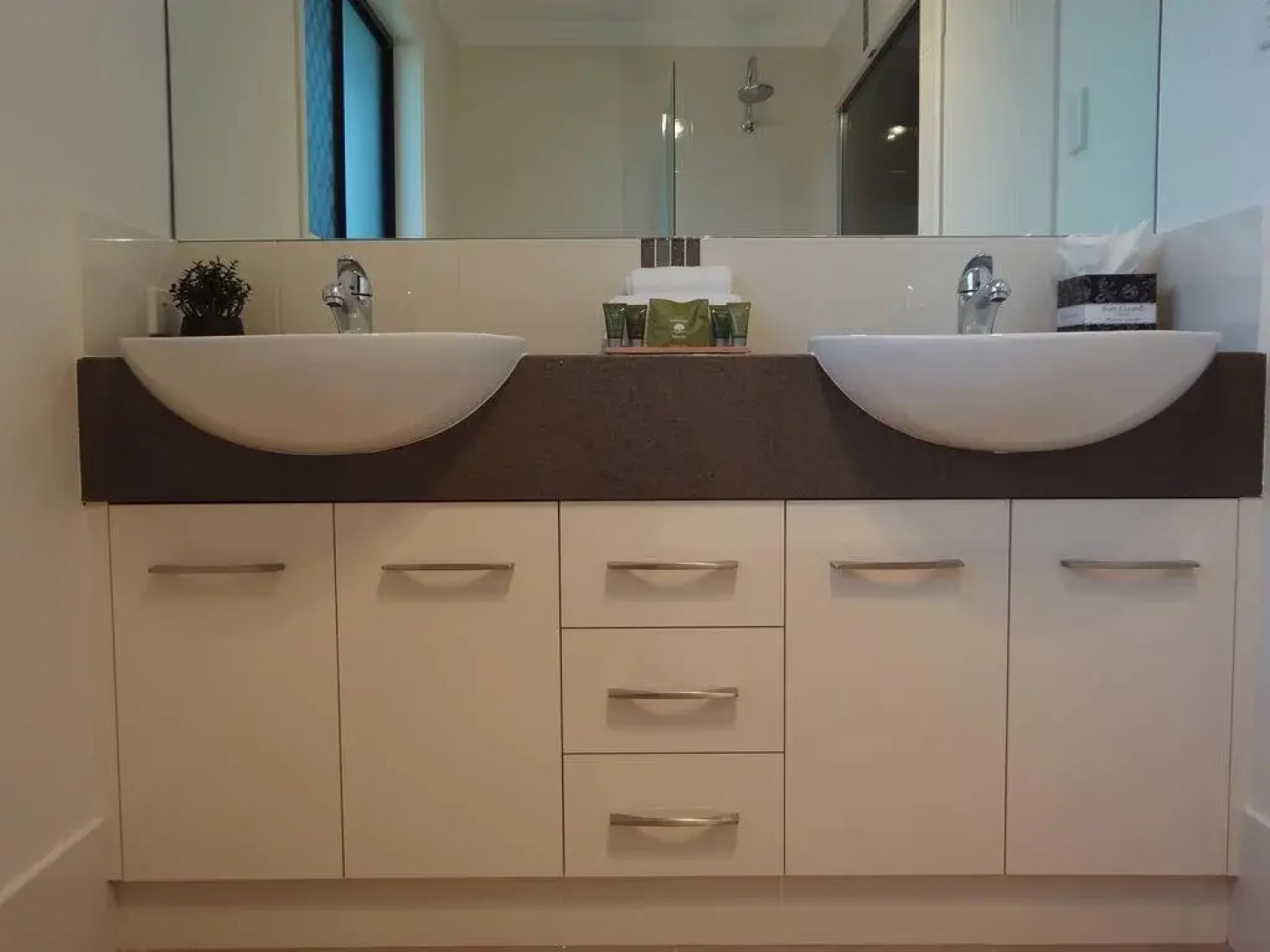 21 on Hursley Motel Apartments