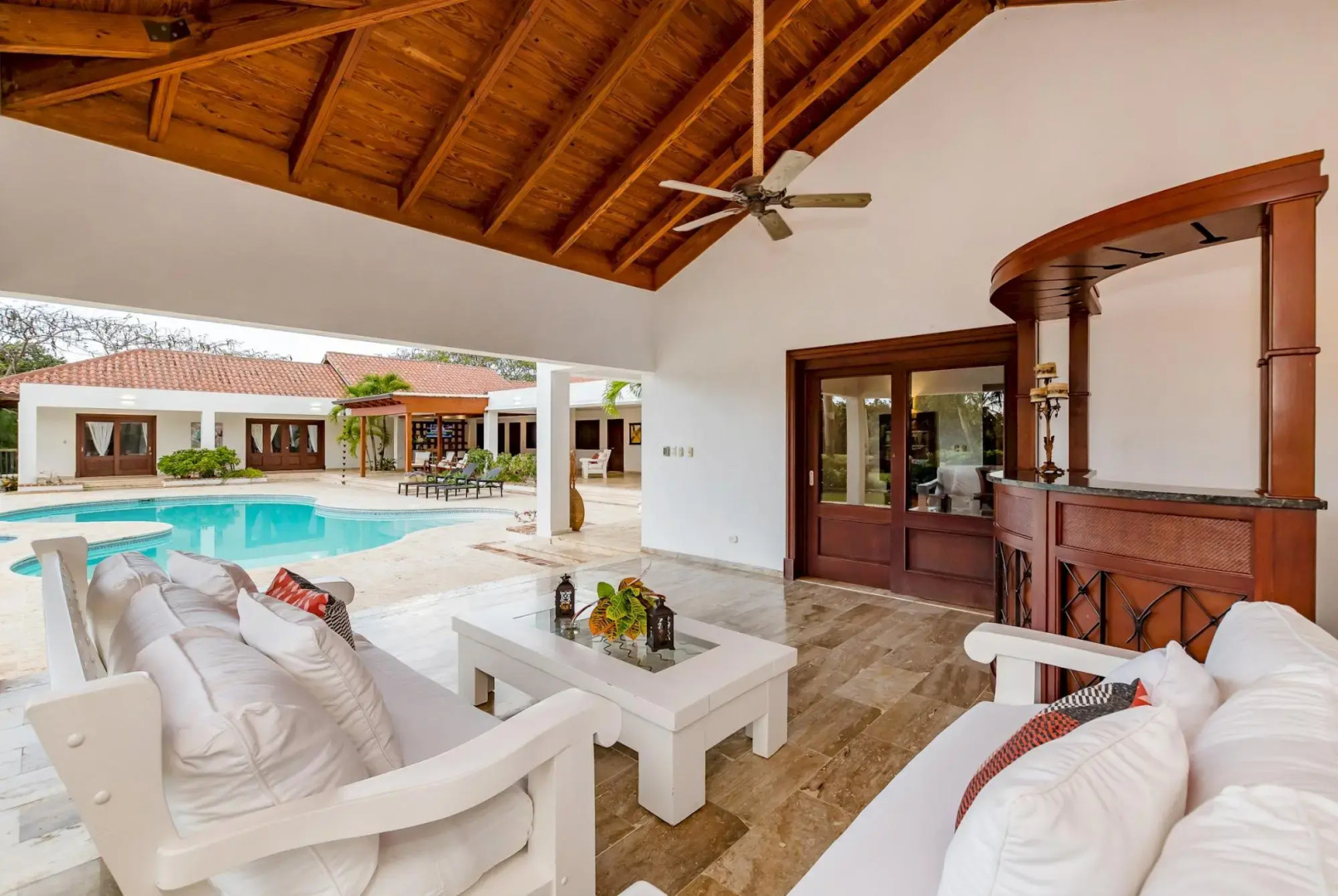 Casa de Campo Villa Luxurious Property up to 12 People With Pool Jacuzzi BBQ Golf