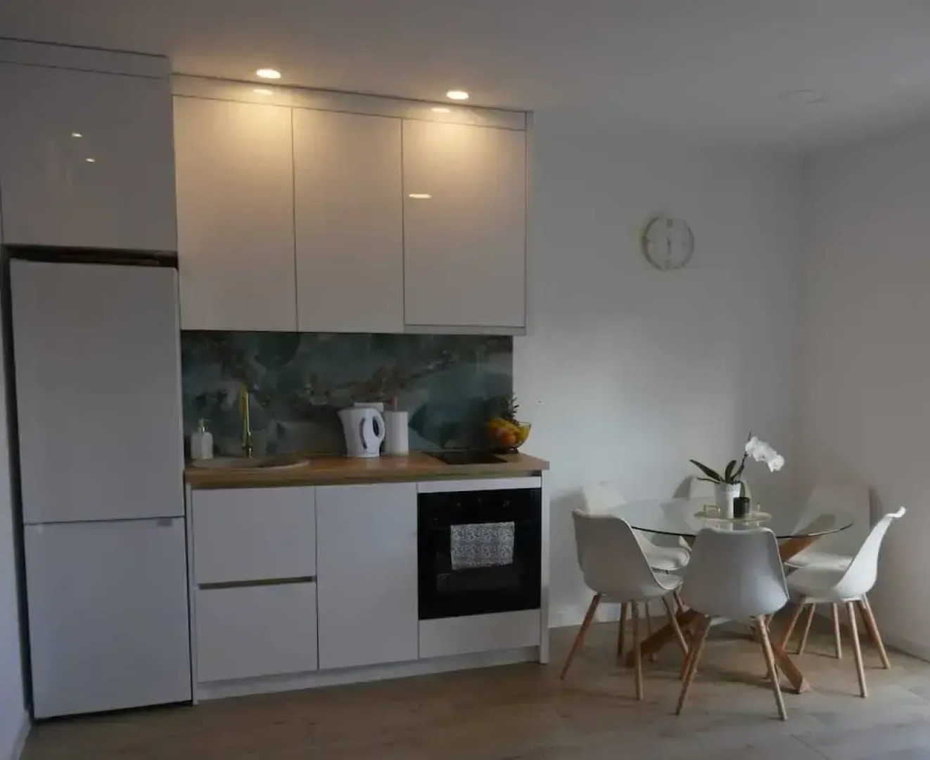 Shadesofblue M & M Sleeps 4 With Pool