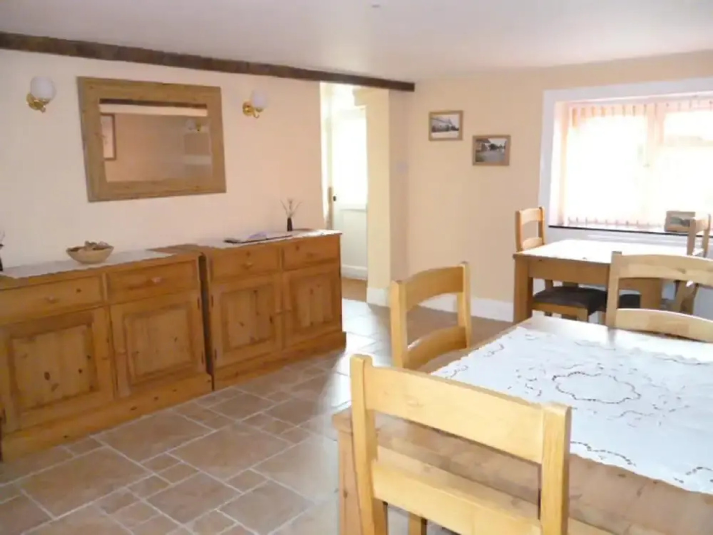 Quiet Woman House (отель для женщин)