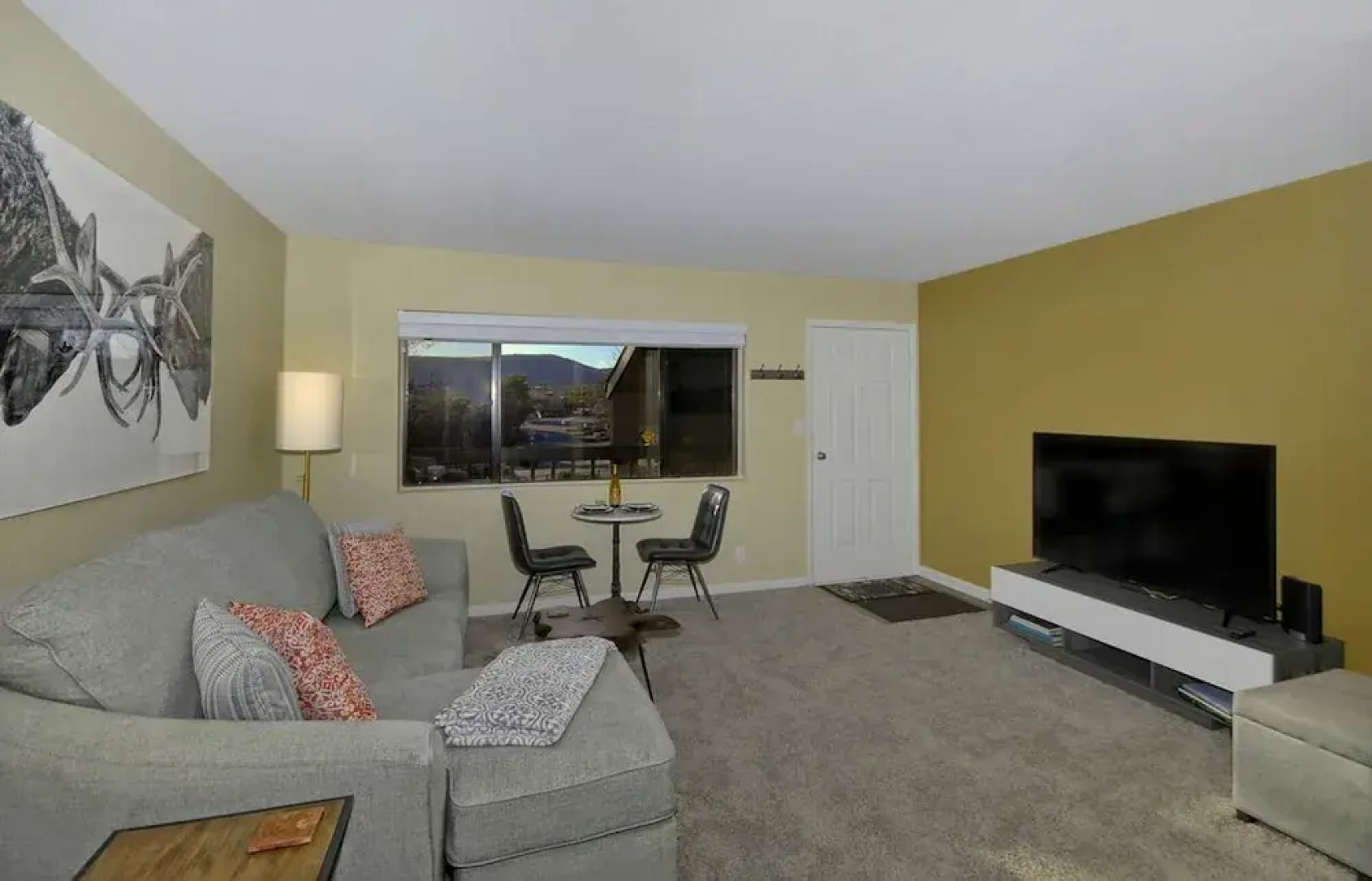 Red Rock Retreat 1BR by Casago