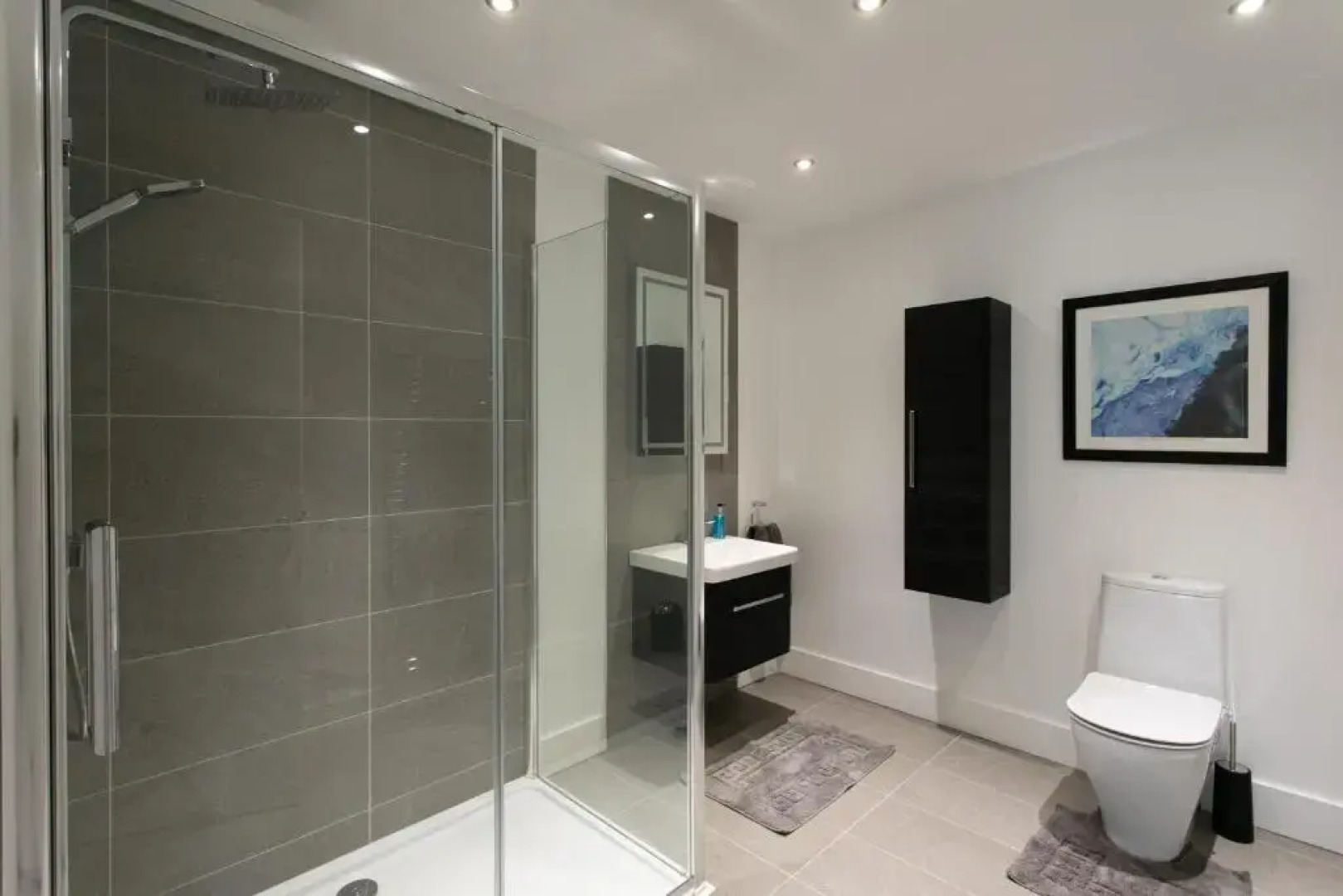 Custom House Apartments