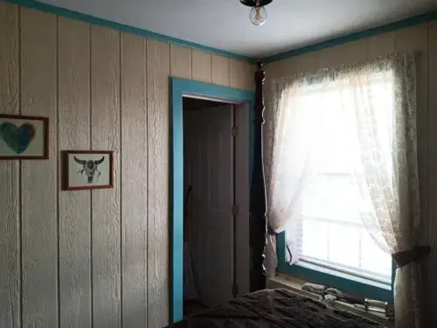 Tombstone Bordello Bed & Breakfast