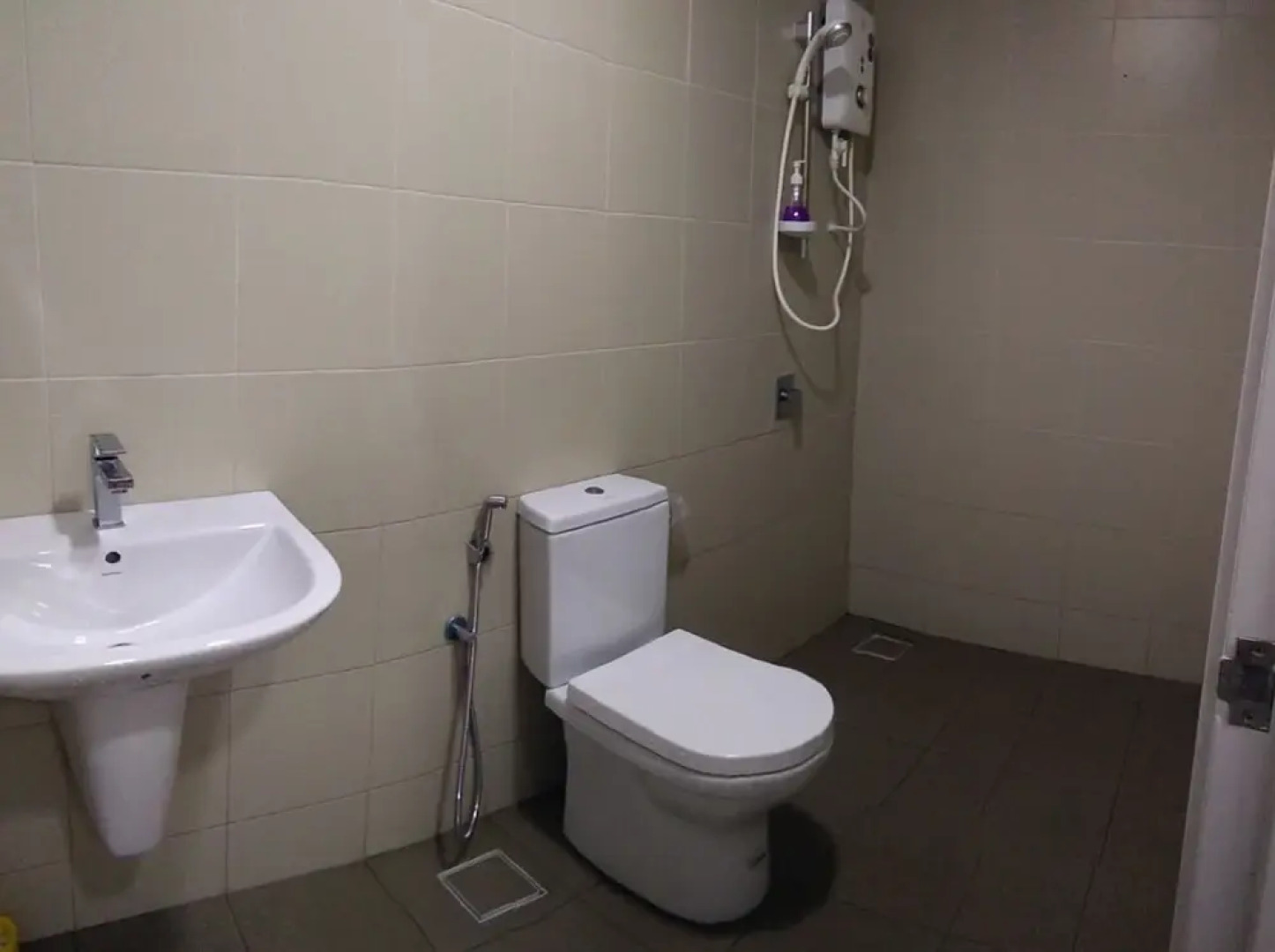 i-City Seksyen 7 Guesthouse ByKA