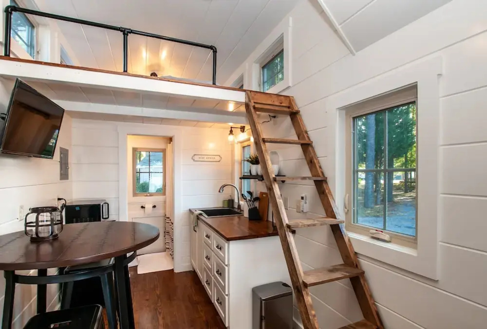 Windsor At River Rocks Landing Studio Bedroom Bungalow