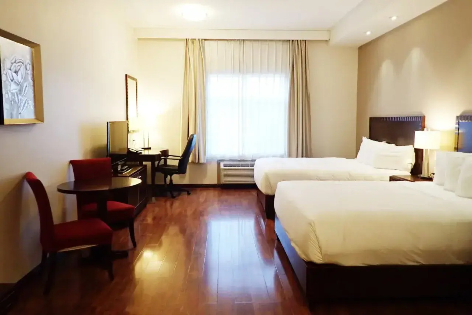 Days Inn & Suites by Wyndham Fort Saskatchewan