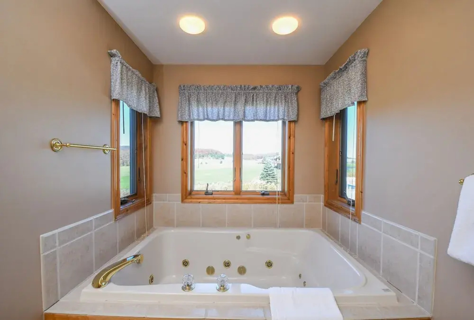 Moonrise Retreat 4 Bedroom House