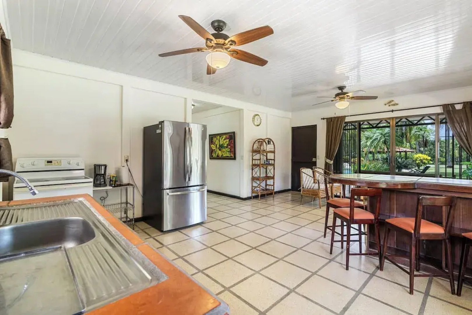 3-BD Home with Pool, Walk to Beach