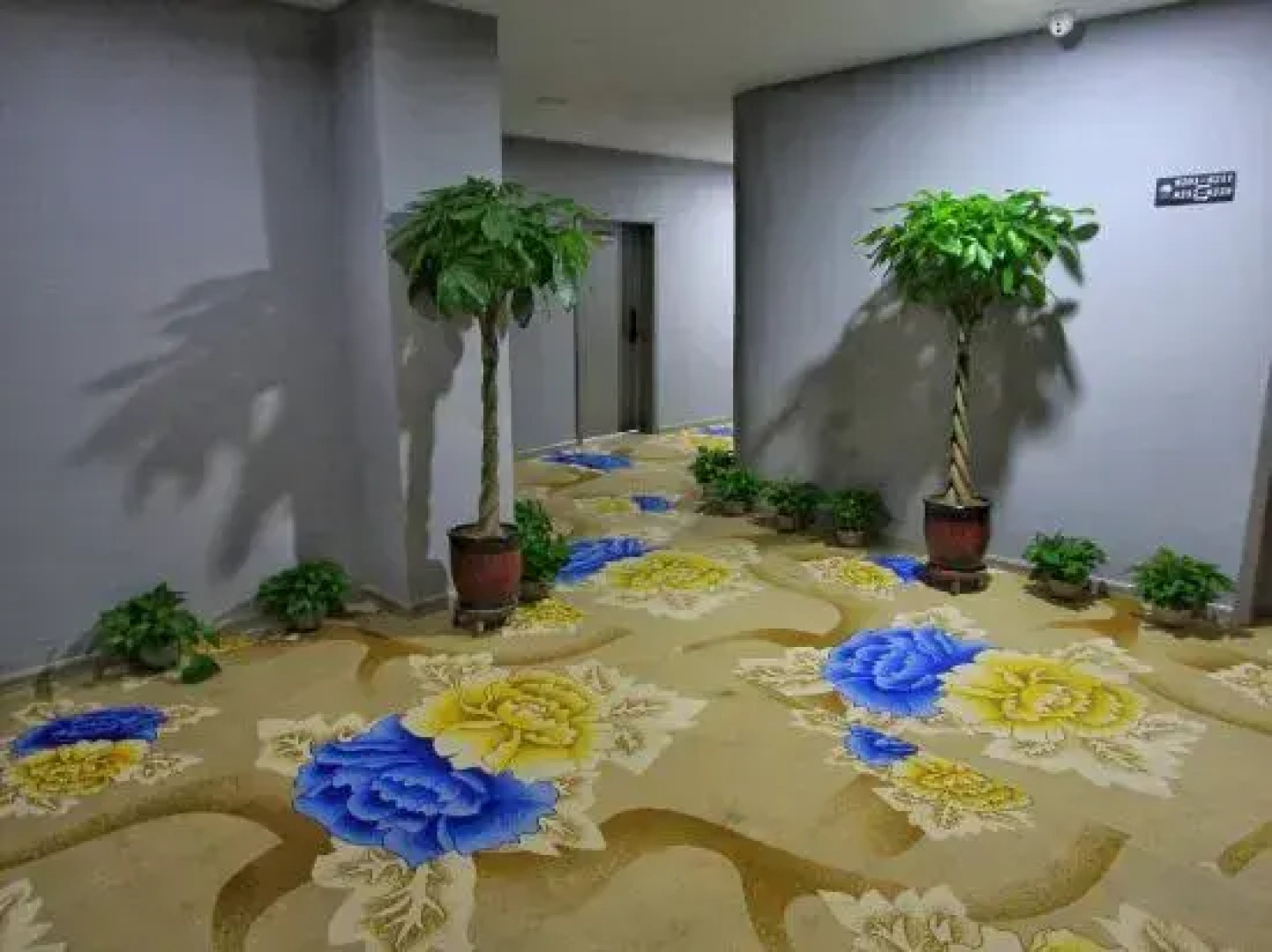 Pearl Holiday Inn Tashkurgan Plateau