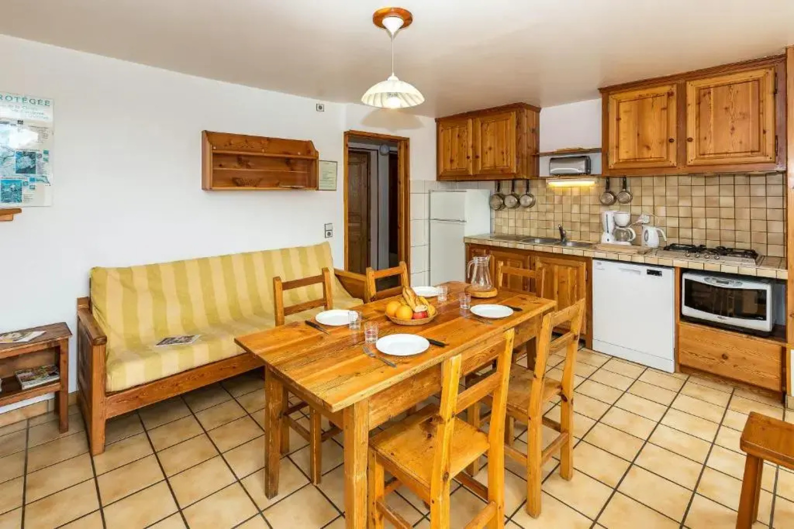 Appartement de 3 chambres avec jardin clos et wifi a Arvieux a 1 km des pistes