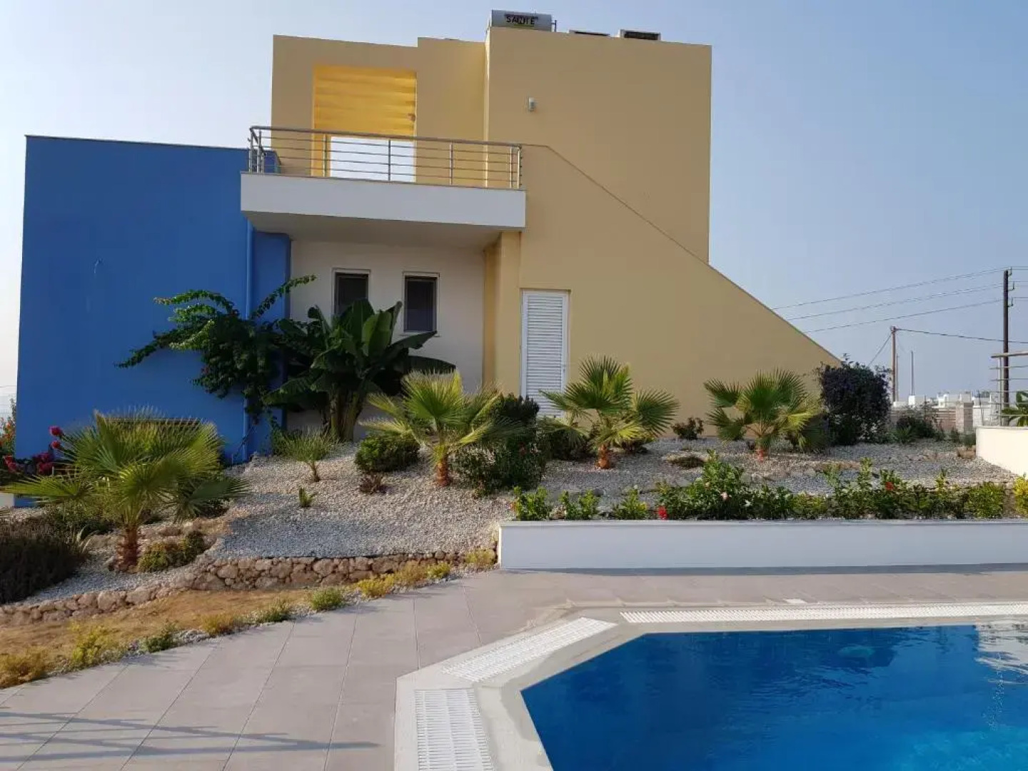 Neptune Holiday Home