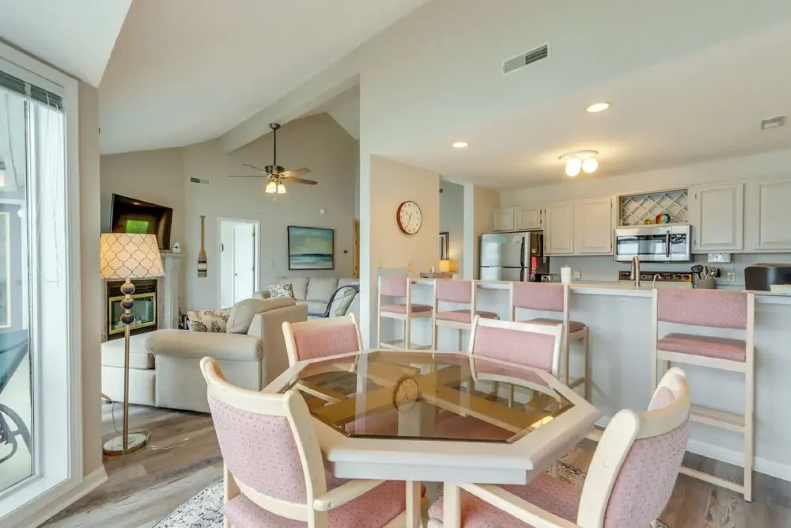 Lakefront Ozark Getaway w/ Views + Community Perks