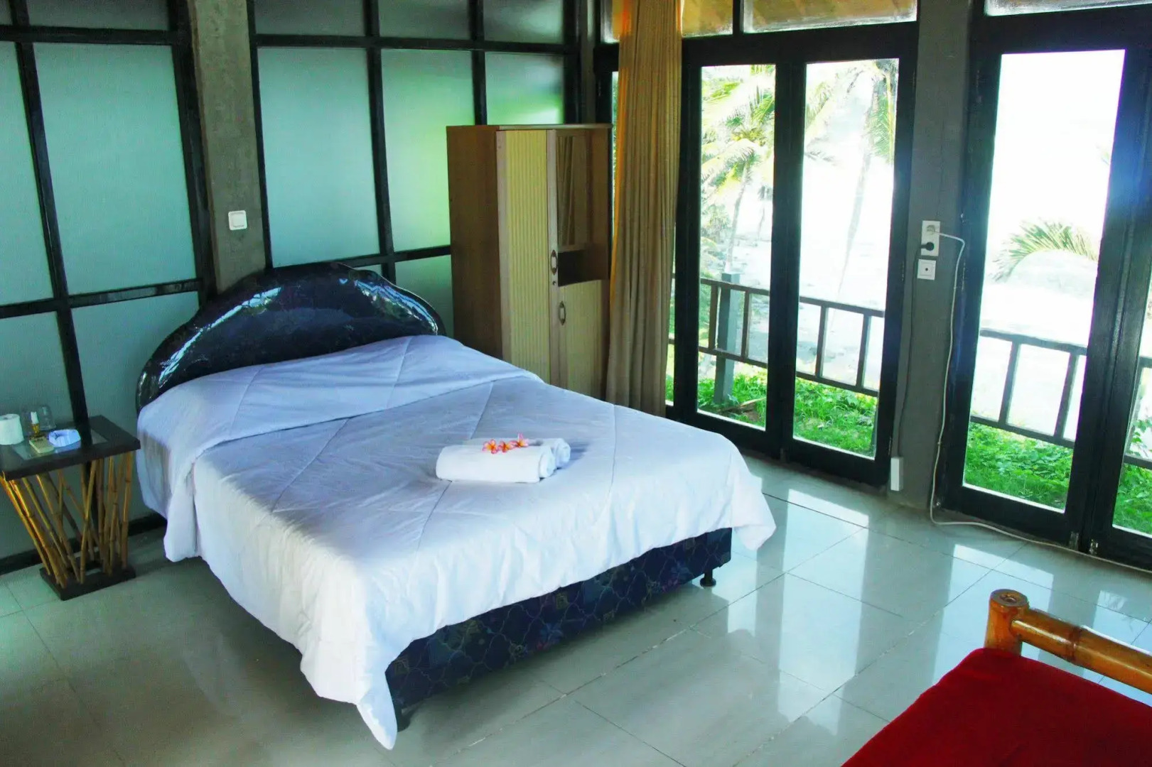 Soka Indah Restaurant & Bungalows