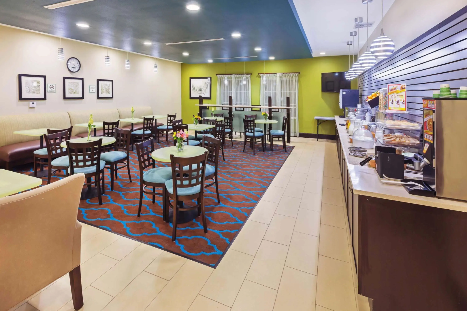 La Quinta Inn & Suites by Wyndham Floresville