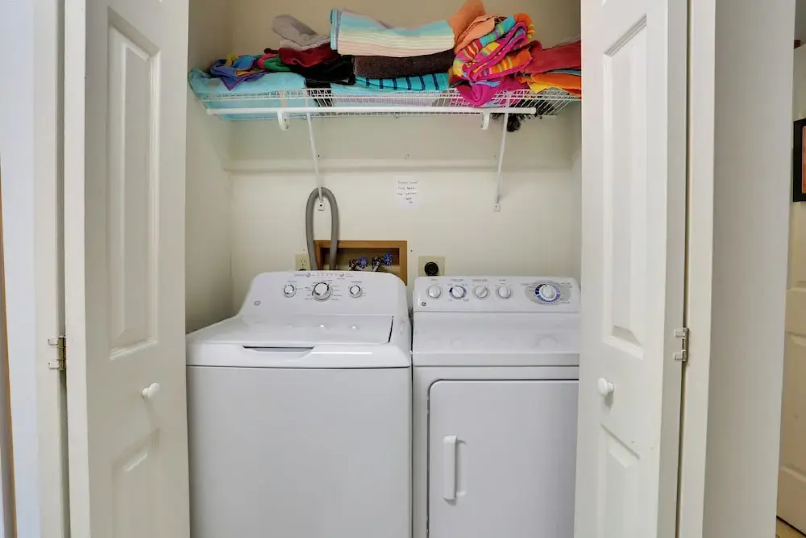 < 1 Mi to Camelback Resort: Home w/ Pool Table!