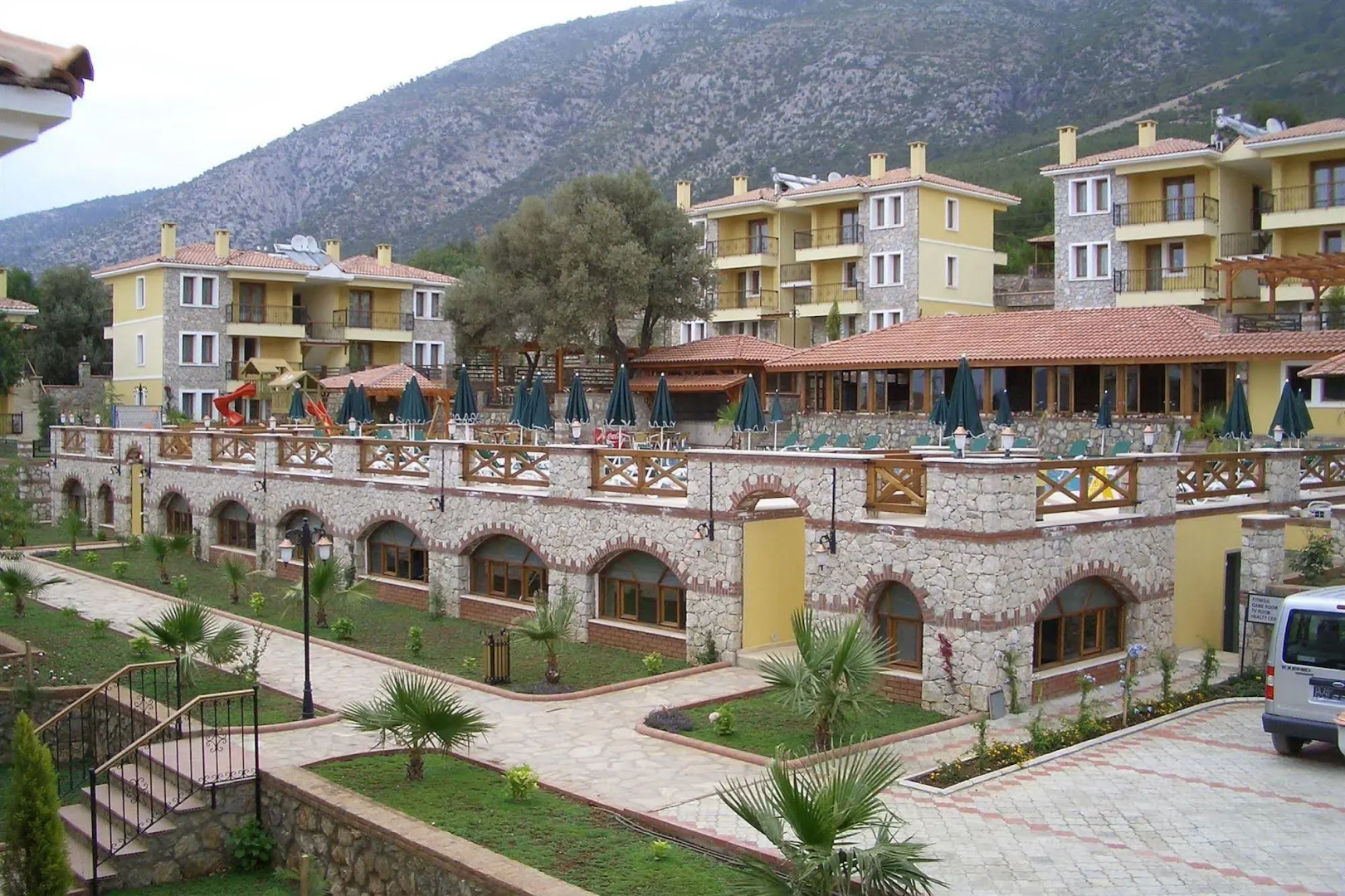 Perdikia Hill