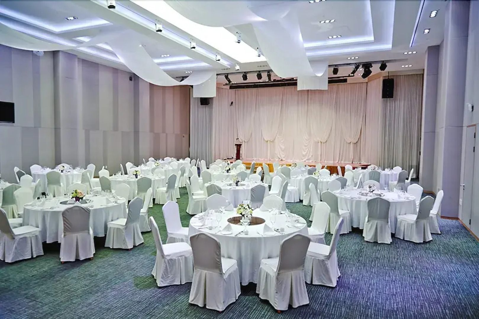 Elysian Gangchon Resort