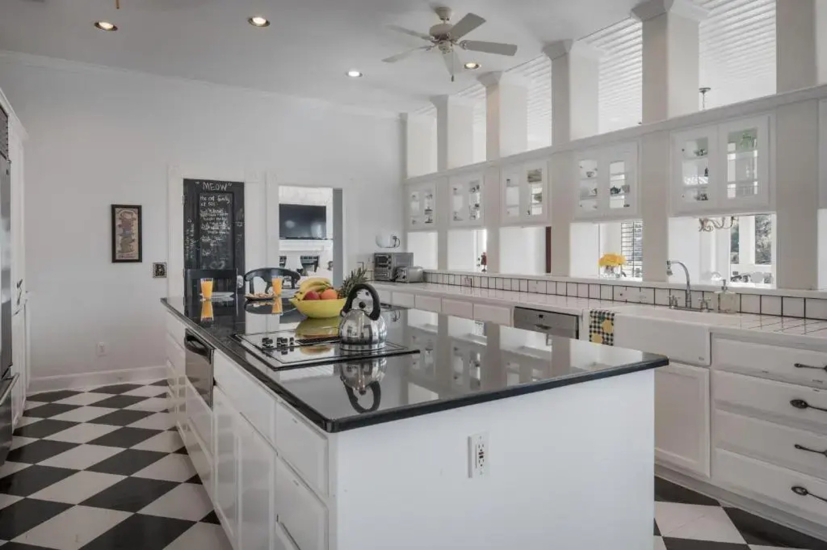 Luxury Lake Marble Falls House with Swimming Pool Hot Tub and private boat slip