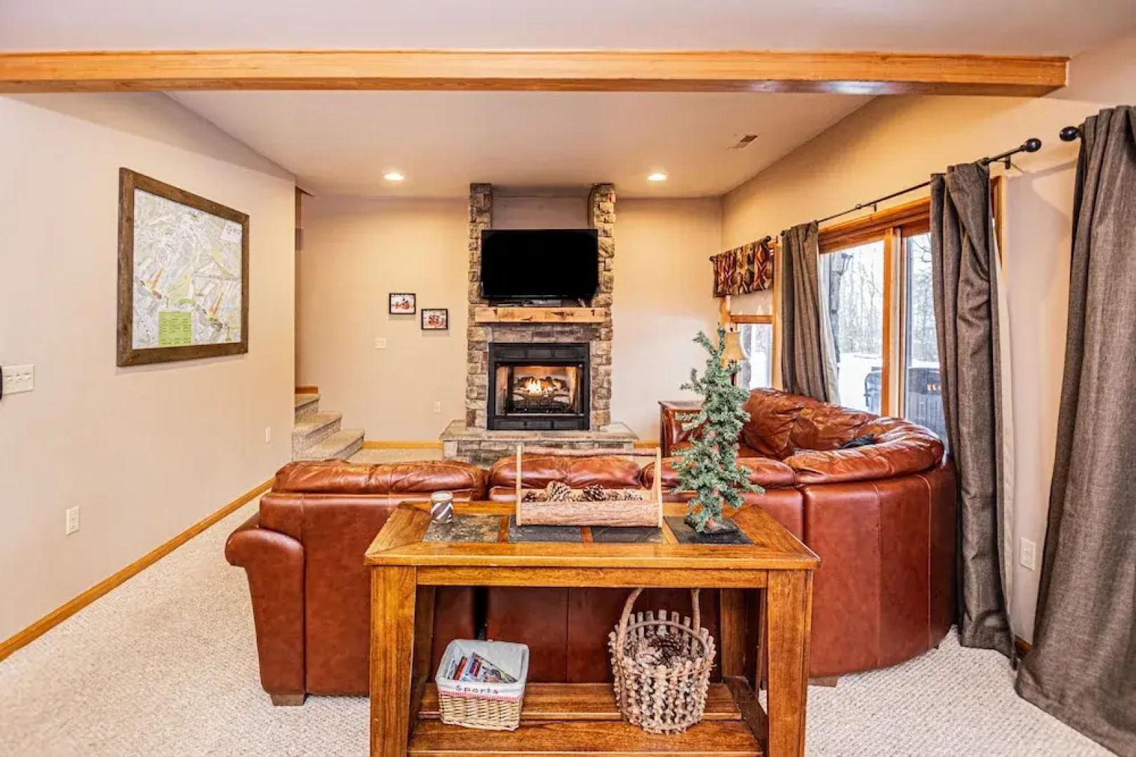 Rocky Adventures Five Bedroom Holiday Home