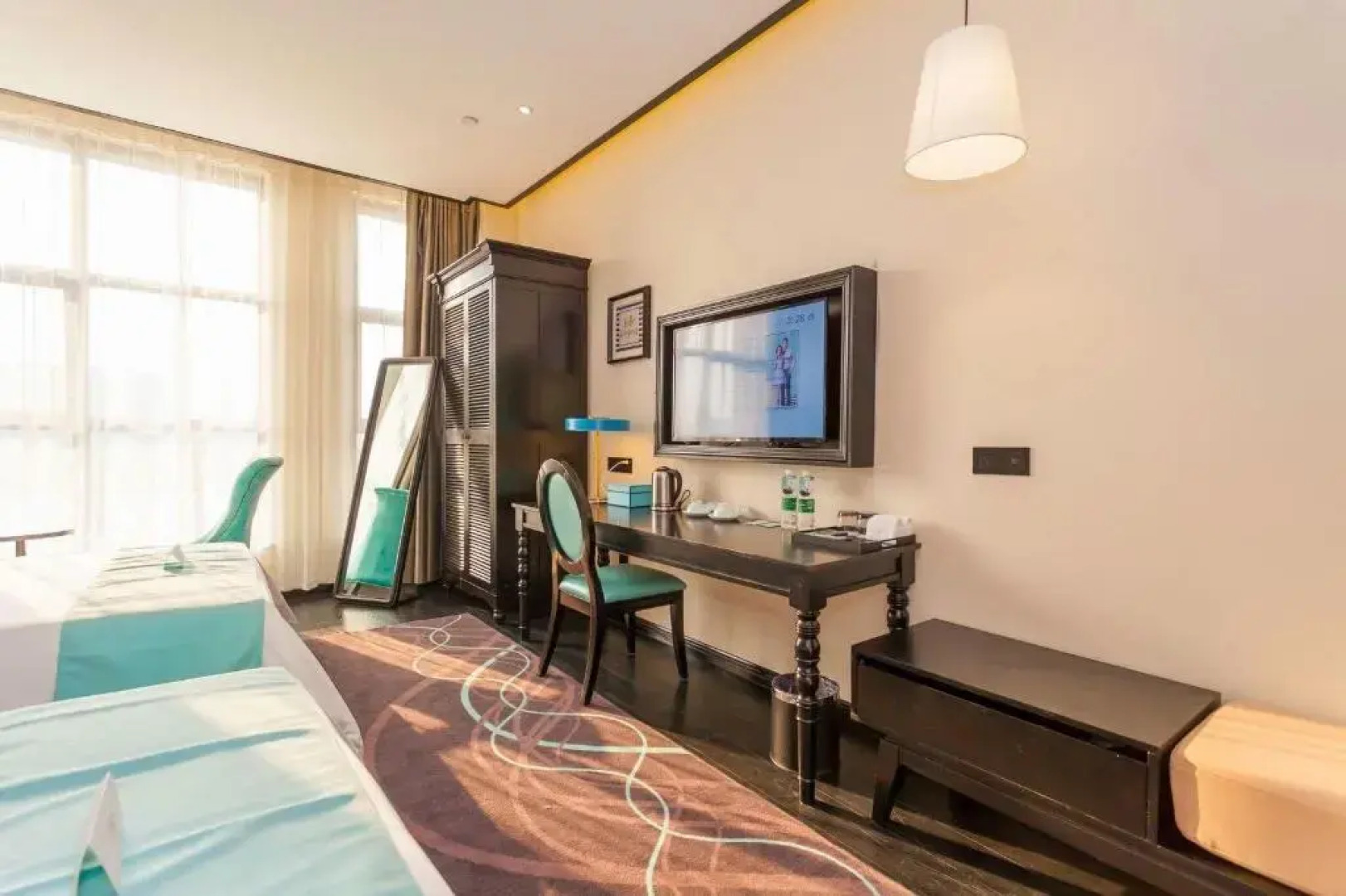 Xana Hotelle Chengdu Railway East Station West Square