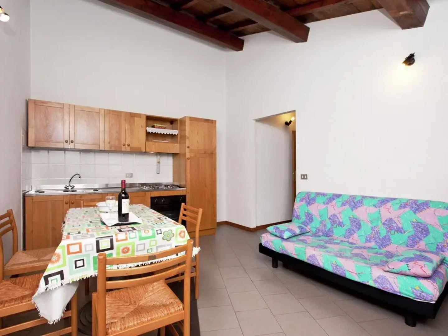 Refreshing Holiday Home With Pool, Garden, Tennis Court, BBQ