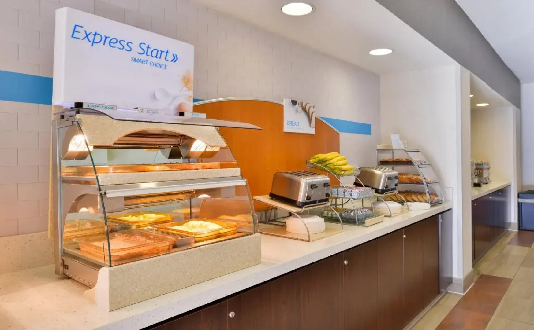 Holiday Inn Express & Suites Elk Grove Central - Hwy 99 by IHG