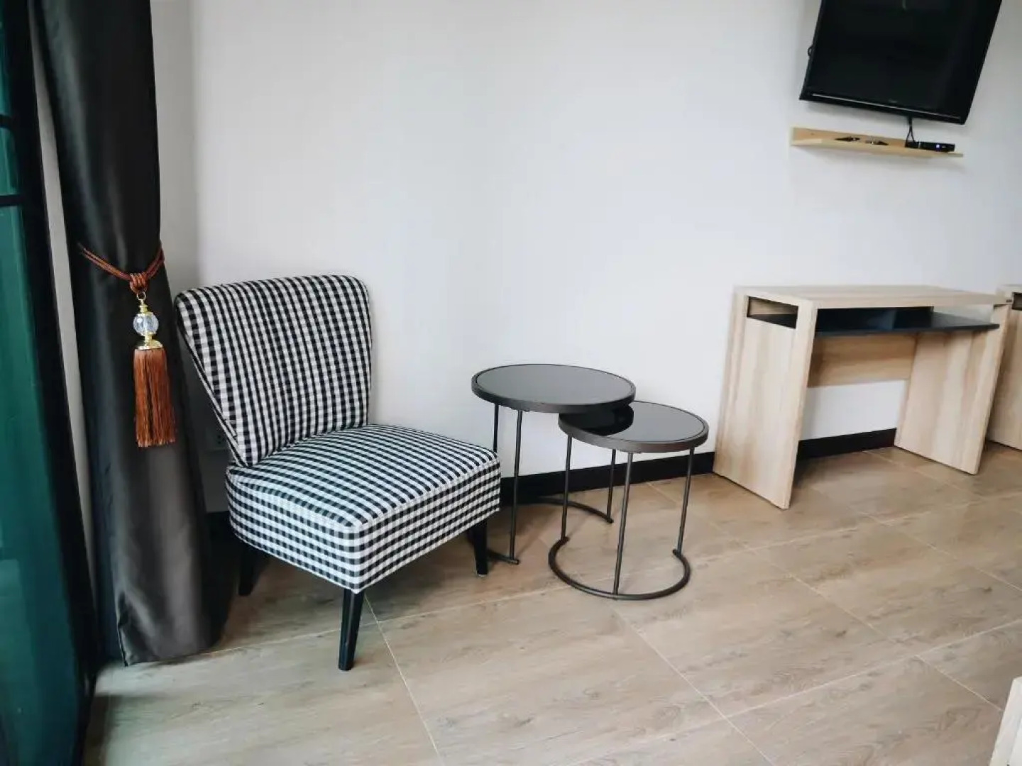 บ้านเพลิน