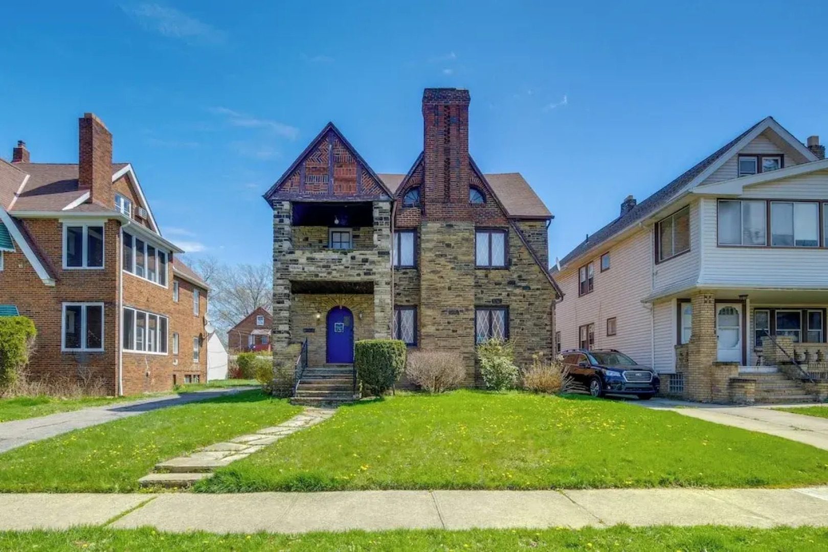 Trendy South Euclid Apt - 5 Mi to Cleveland Clinic