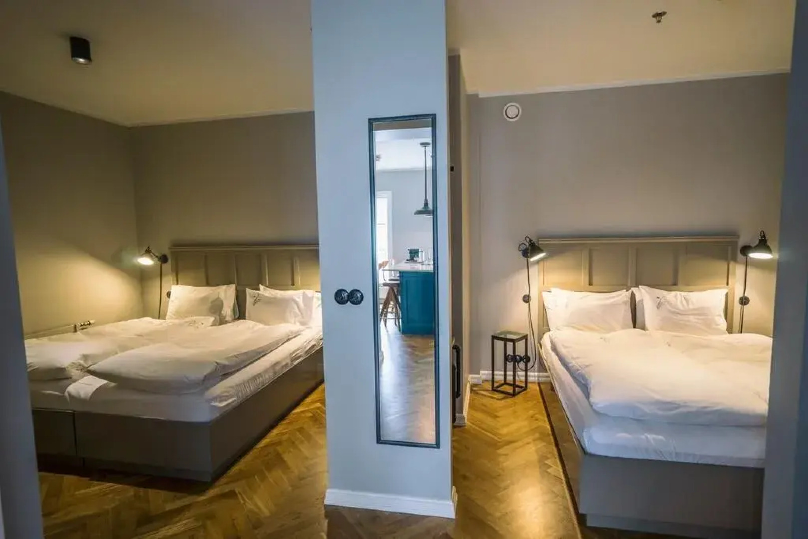 Отель Kvosin Downtown