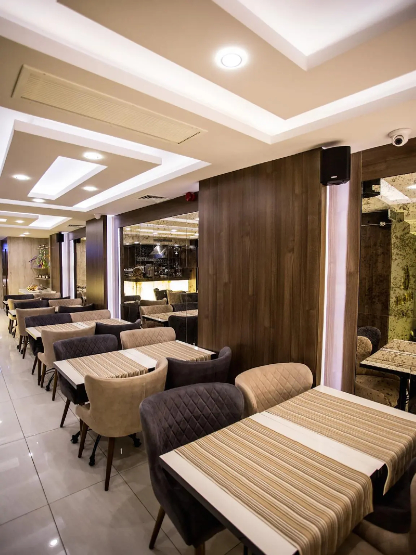 Bonne Sante Hotel