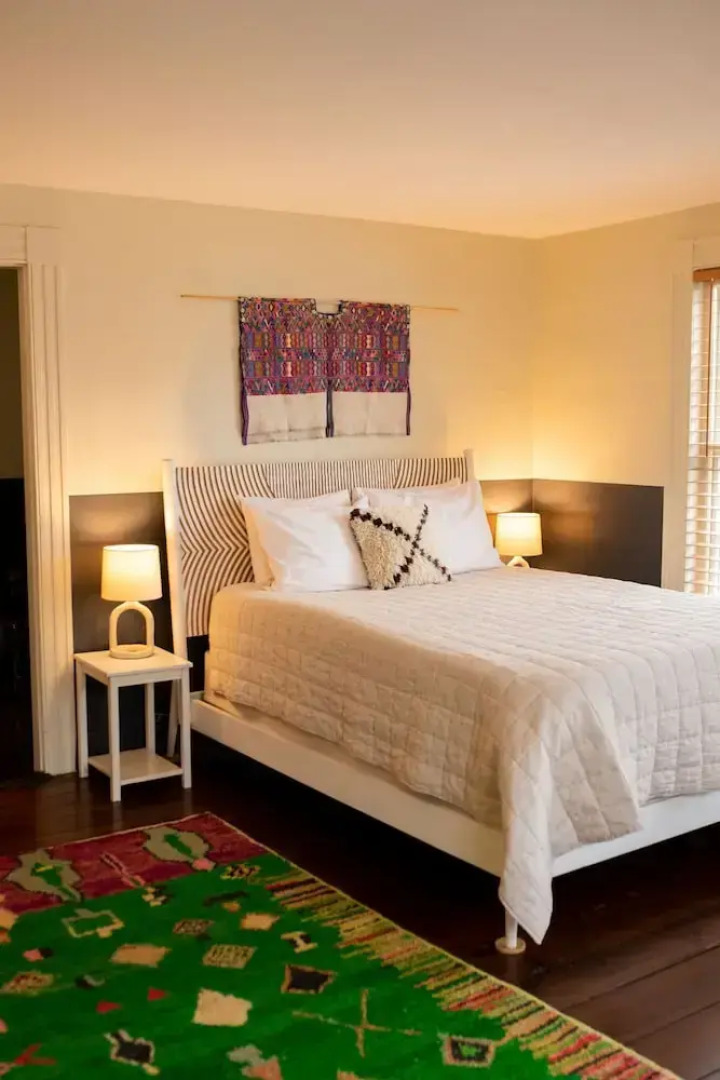 The Charleston House Bed & Breakfast