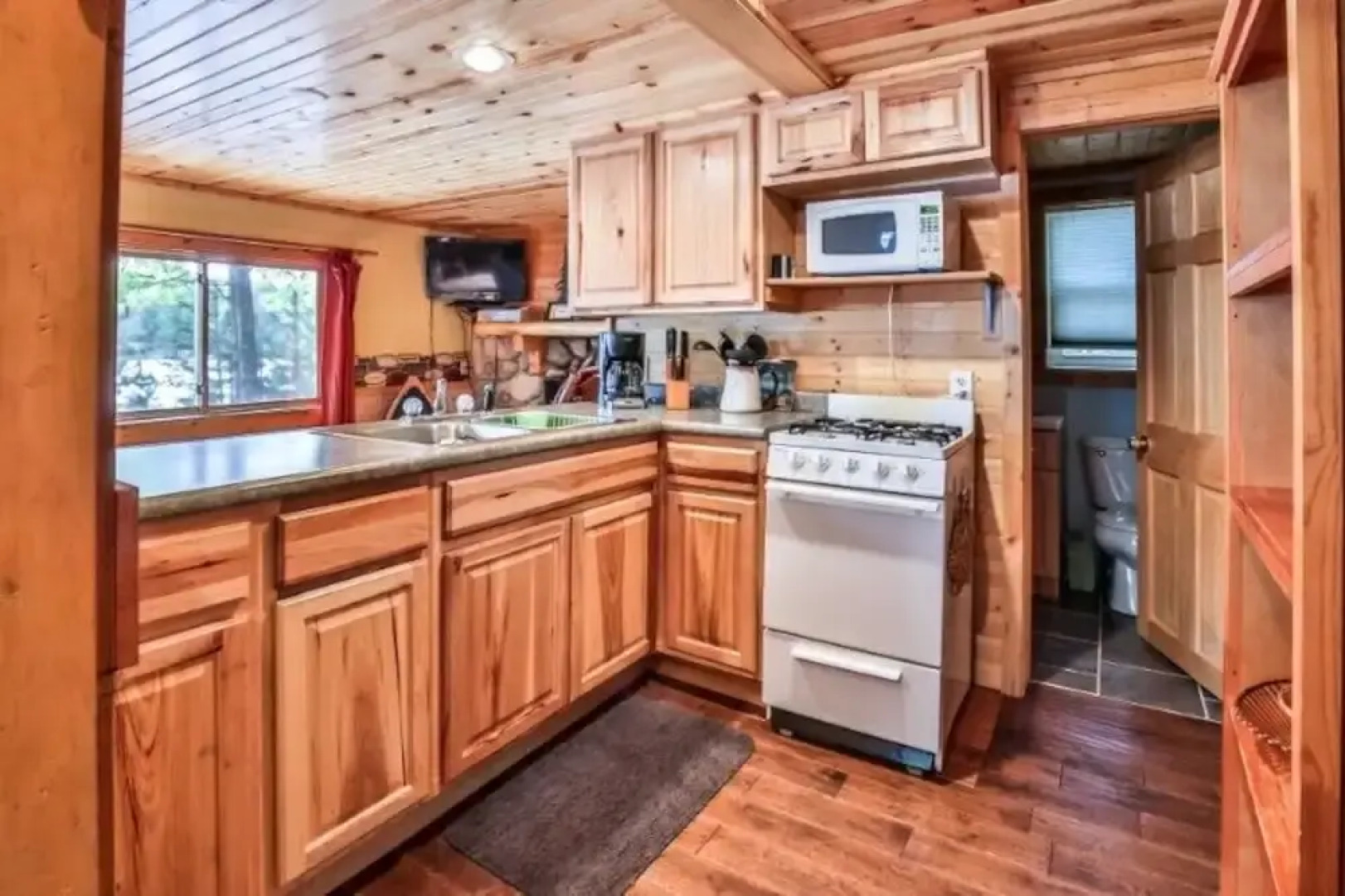 Paton Road 6 - 2 Br Cottage