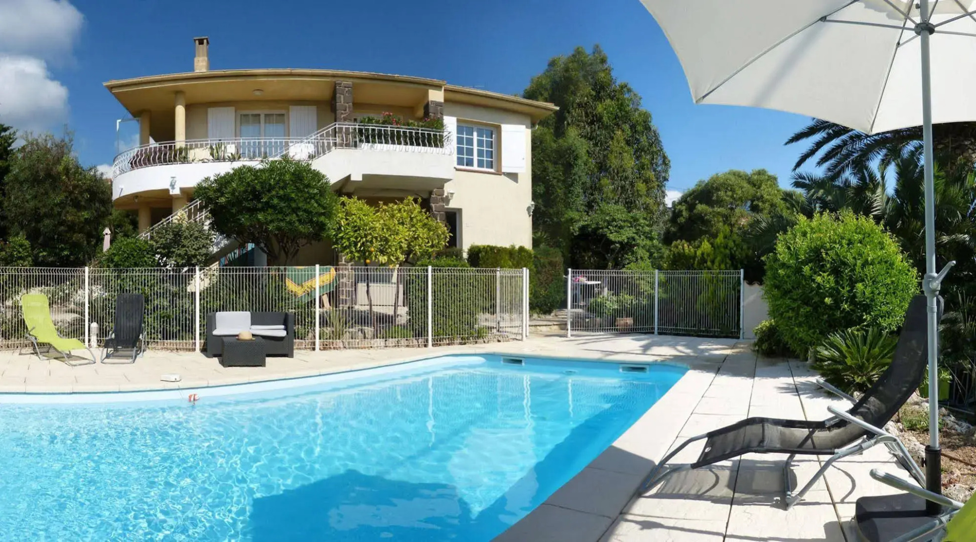 Au Reveil des Cigales