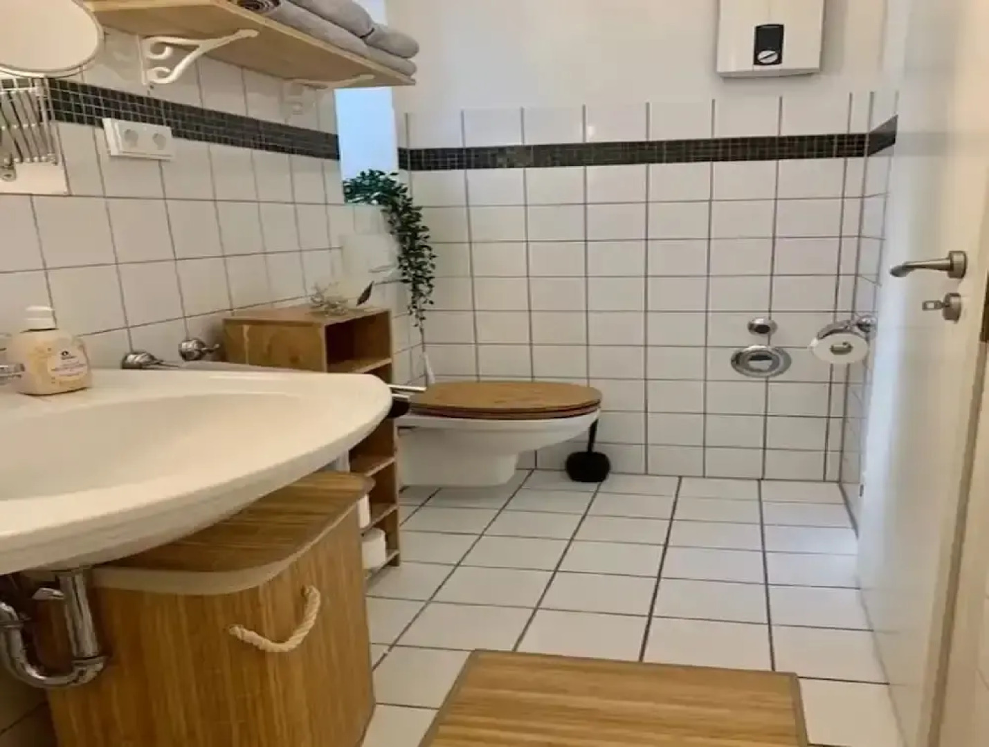 Inviting Holiday Home With Balcony or Terrace