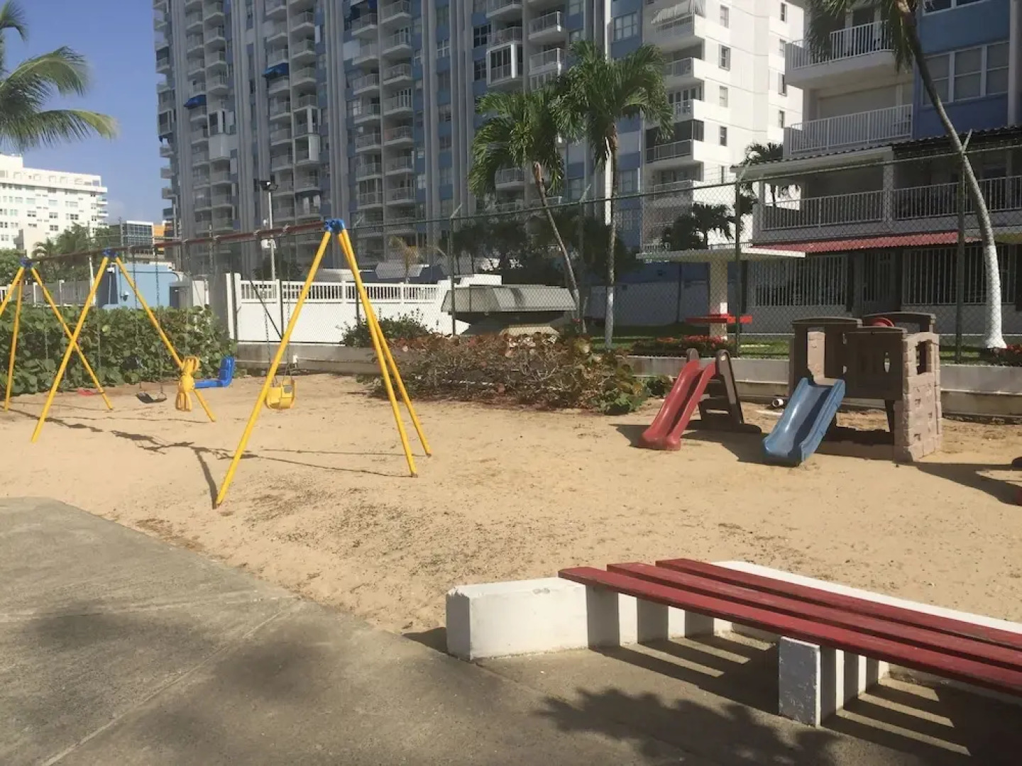 Marbella Del Caribe Beach Front Apt