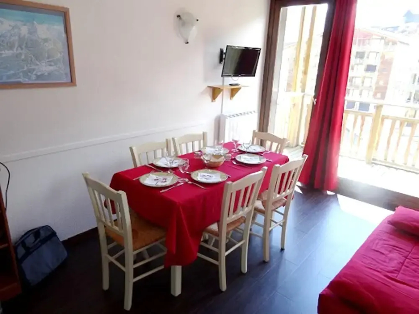 Apartment With 2 Bedrooms in Villarodin-bourget, With Wonderful Mountain View and Furnished Balcony - 100 m From the Slopes