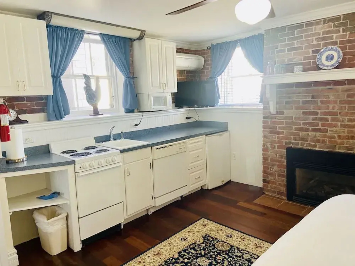 Christopher Dodge House