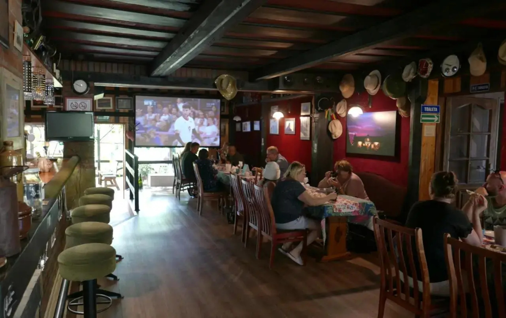 Bialy Dworek Janosikówka