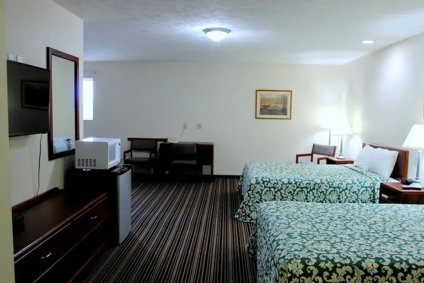 Super 8 by Wyndham Missouri Valley