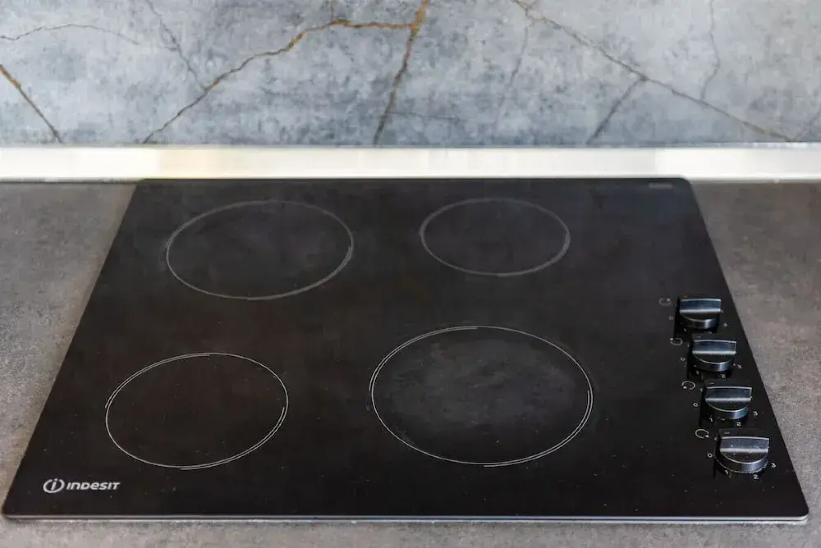 Spacious 1BR Apartment With Resort Access